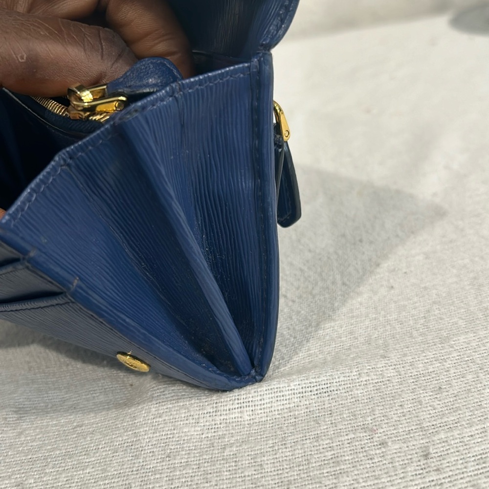 Authentic PRADA MILANO blue long wallet with COA - Picture 15 of 17
